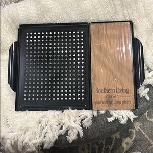 Southern Living Cedar Grilling Plank Set